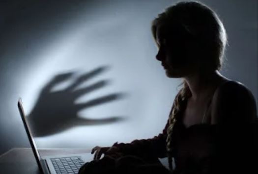 Διαδικτυακός εκφοβισμός: Πώς τον αντιμετωπίζουμε…