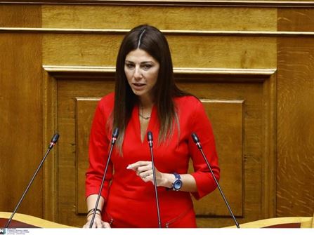 Οι Πανελλαδικές παραμένουν – Από το 2029 θα μετράνε οι βαθμοί και στις τρεις τάξεις του Λυκείου