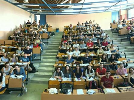 Στρατιωτικές Σχολές: Ρεκόρ κενών θέσεων και βουτιά στις βάσεις